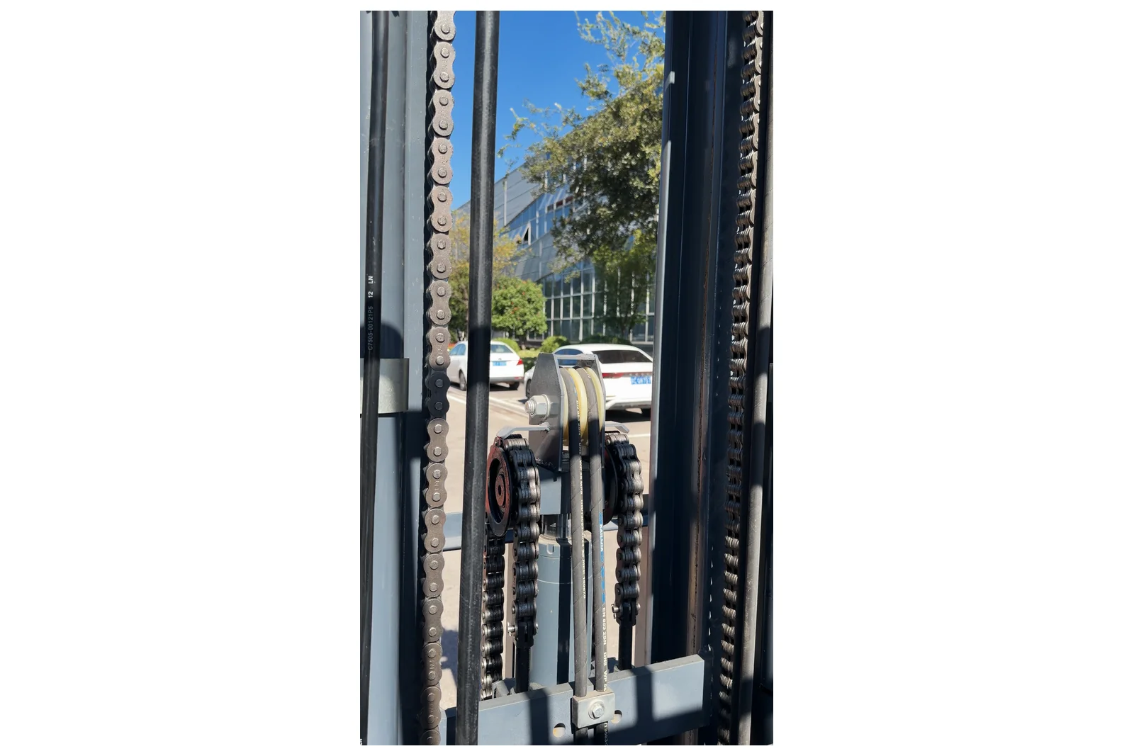 CPC(D)35 3.5 t diesel forklift — detail photograph
